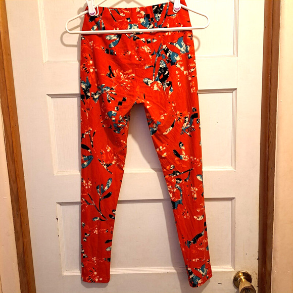 LULAROE LEGGINGS WOMENS OS TOMATO RED CONFETTI PRINT SUPER LIGHTWEIGHT COMFY - Picture 3 of 4